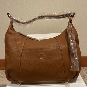 NWT Leather Isaac Mizrahi Bridgehampton Hobo bag with Wristlet. Light cognac.